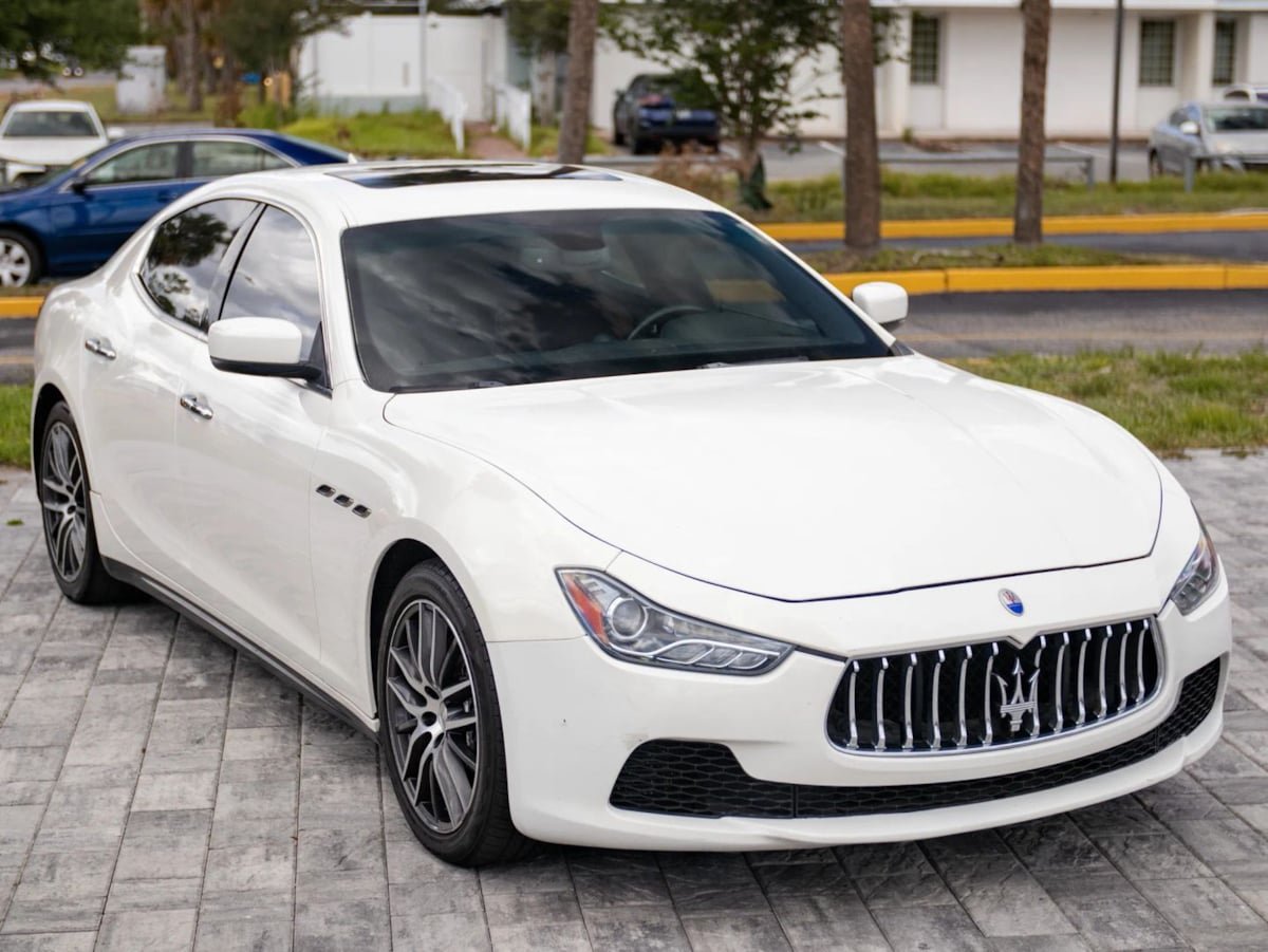 Used 2014 Maserati Ghibli S Q4 AWD/4WD image 2