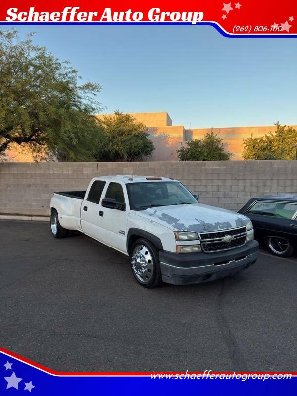 Used 2007 Chevrolet Silverado 3500 2WD Crew Cab w/ Heavy-Duty Power Package image 17