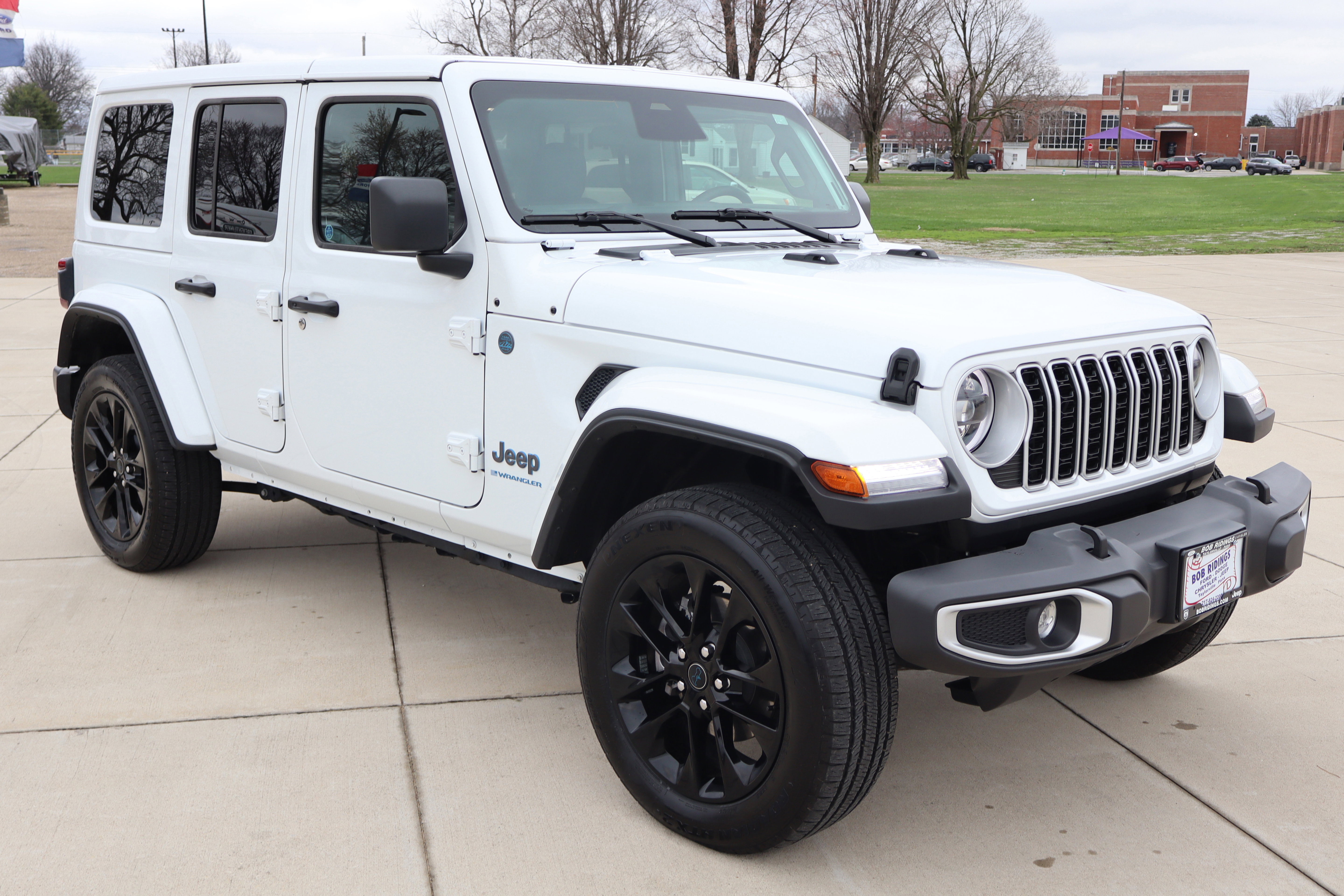 Used 2025 Jeep Wrangler Sahara w/ Safety Group image 3