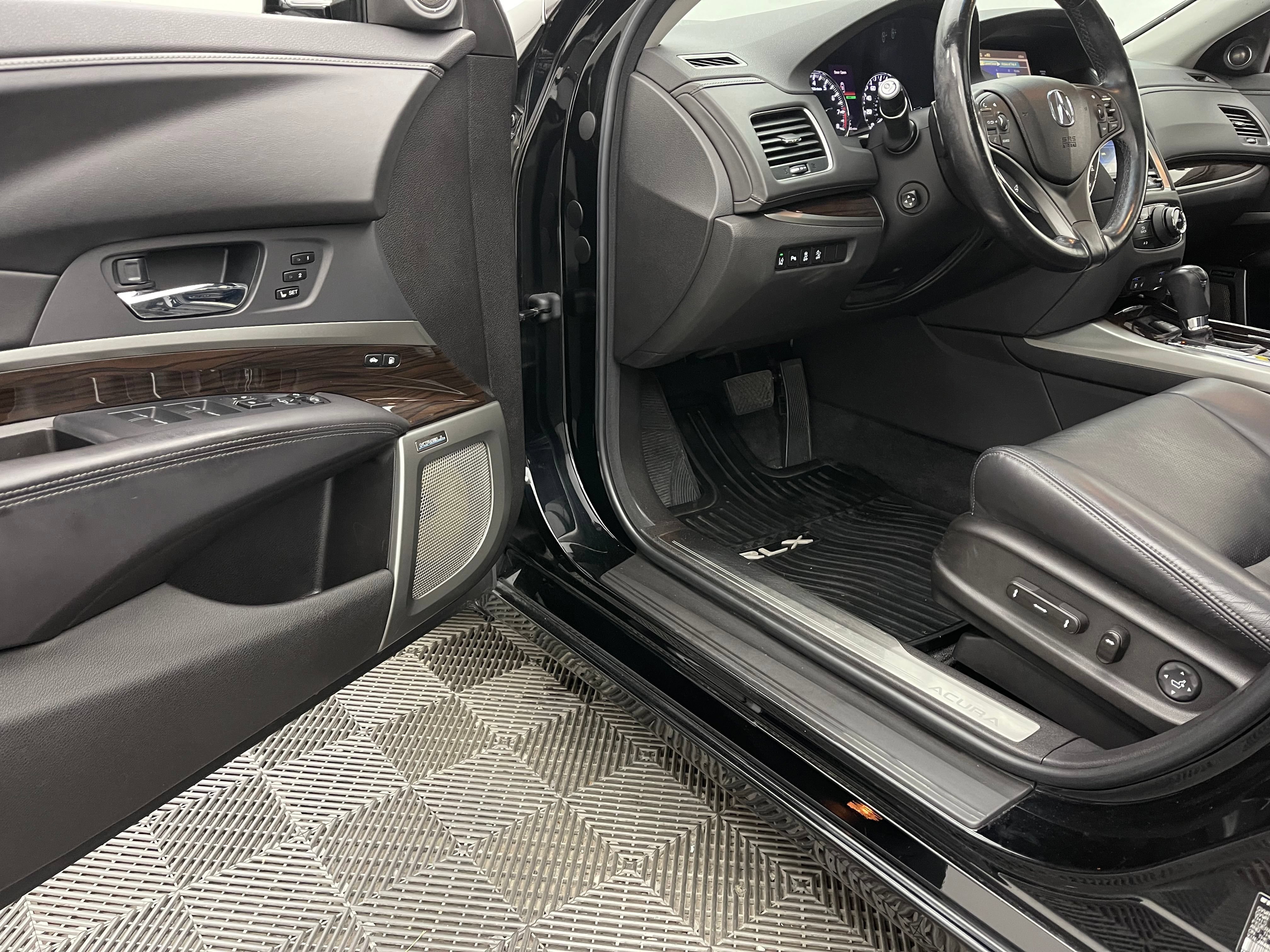 Used 2017 Acura RLX w/ Advance Package FWD image 15