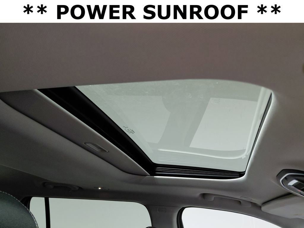 Certified 2022 Jeep Grand Cherokee L Laredo w/ Luxury Tech Group I AWD/4WD image 12