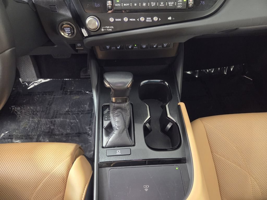 Used 2023 Lexus ES 350 Ultra Luxury w/ Accessory Package (Z1) FWD image 13