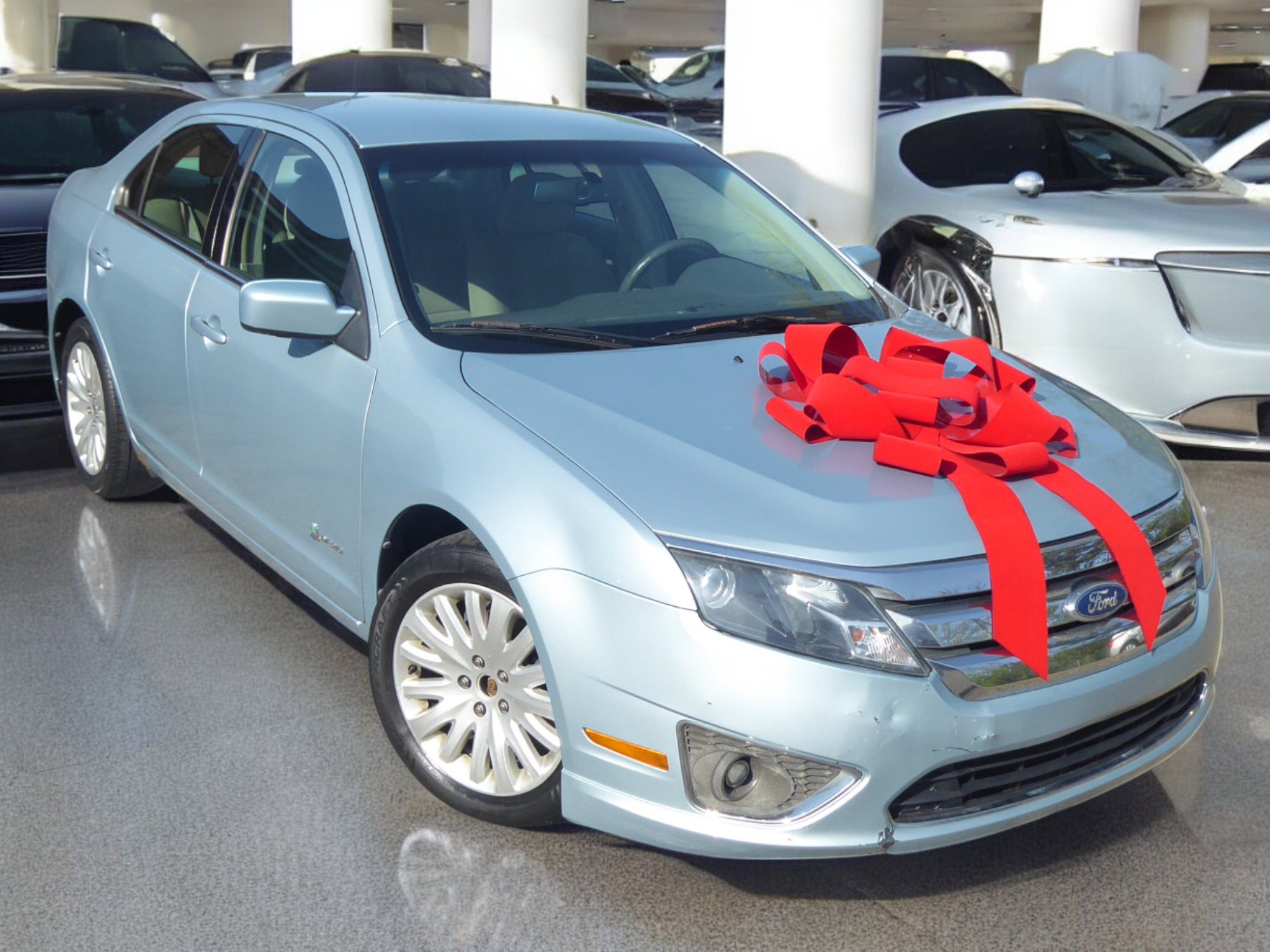 Used 2011 Ford Fusion Hybrid image 2