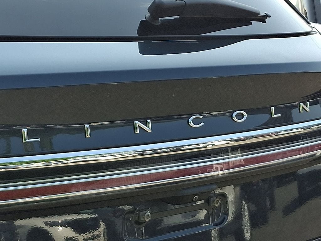 Used 2022 Lincoln Nautilus Reserve AWD/4WD image 31