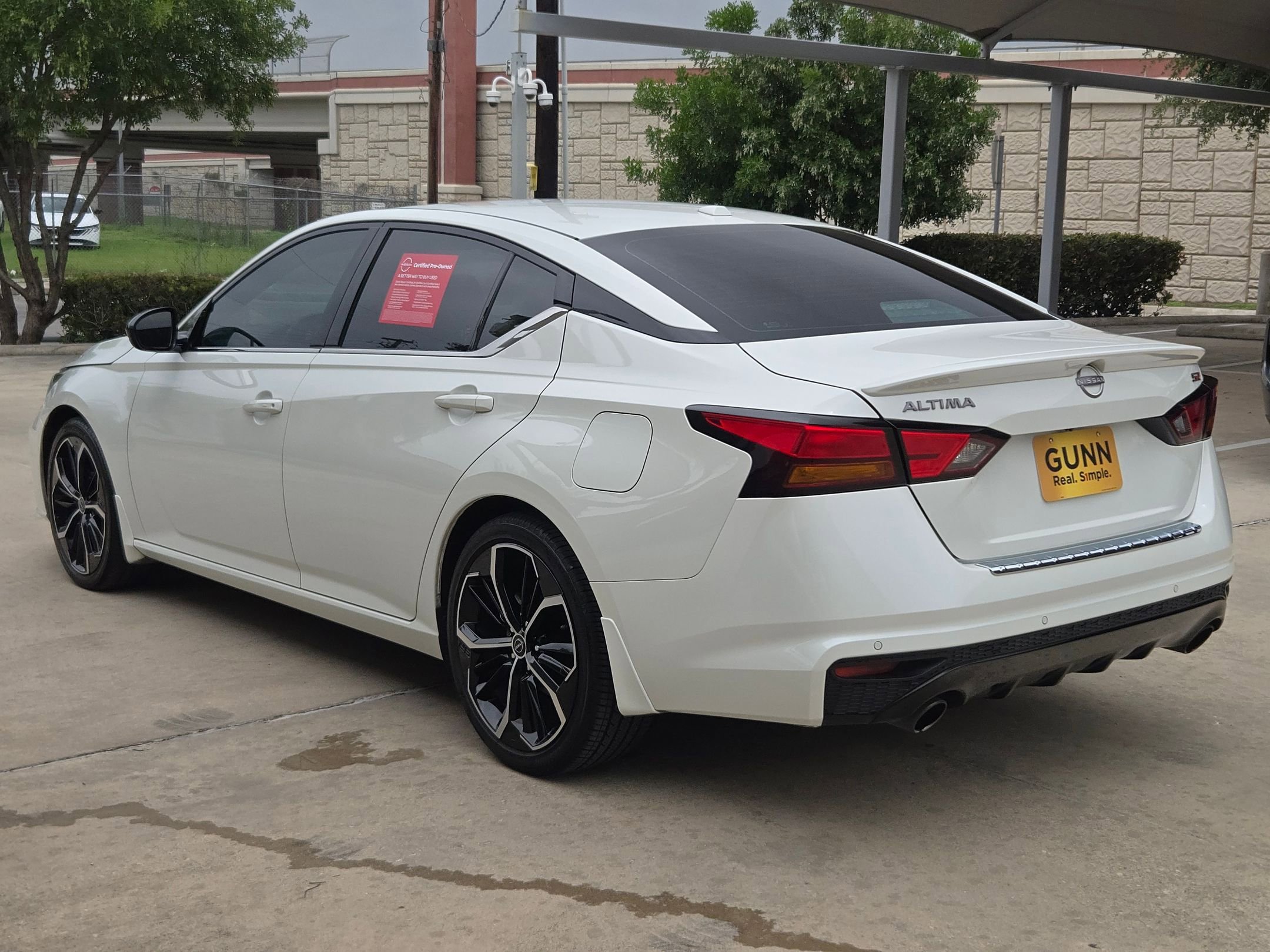 Certified 2023 Nissan Altima 2.5 SR w/ SR Premium Package FWD image 5