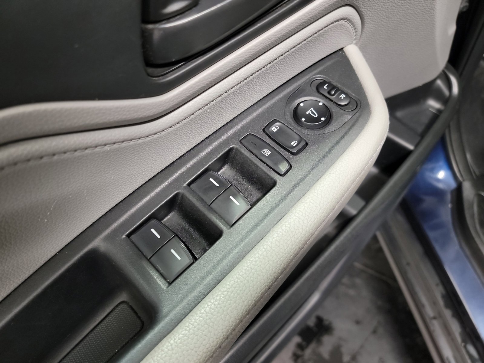 Used 2018 Honda Odyssey EX-L image 14