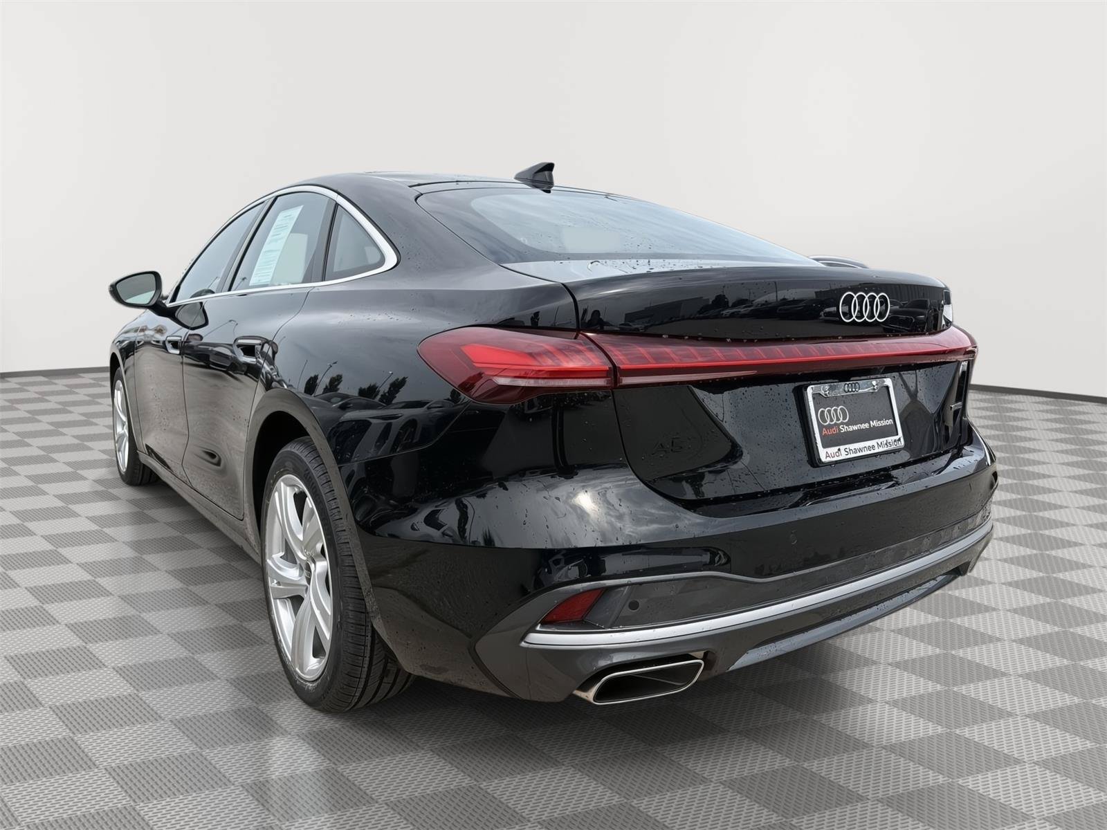 Used 2025 Audi A5 2.0T Premium Plus w/ Premium Plus AWD/4WD image 2
