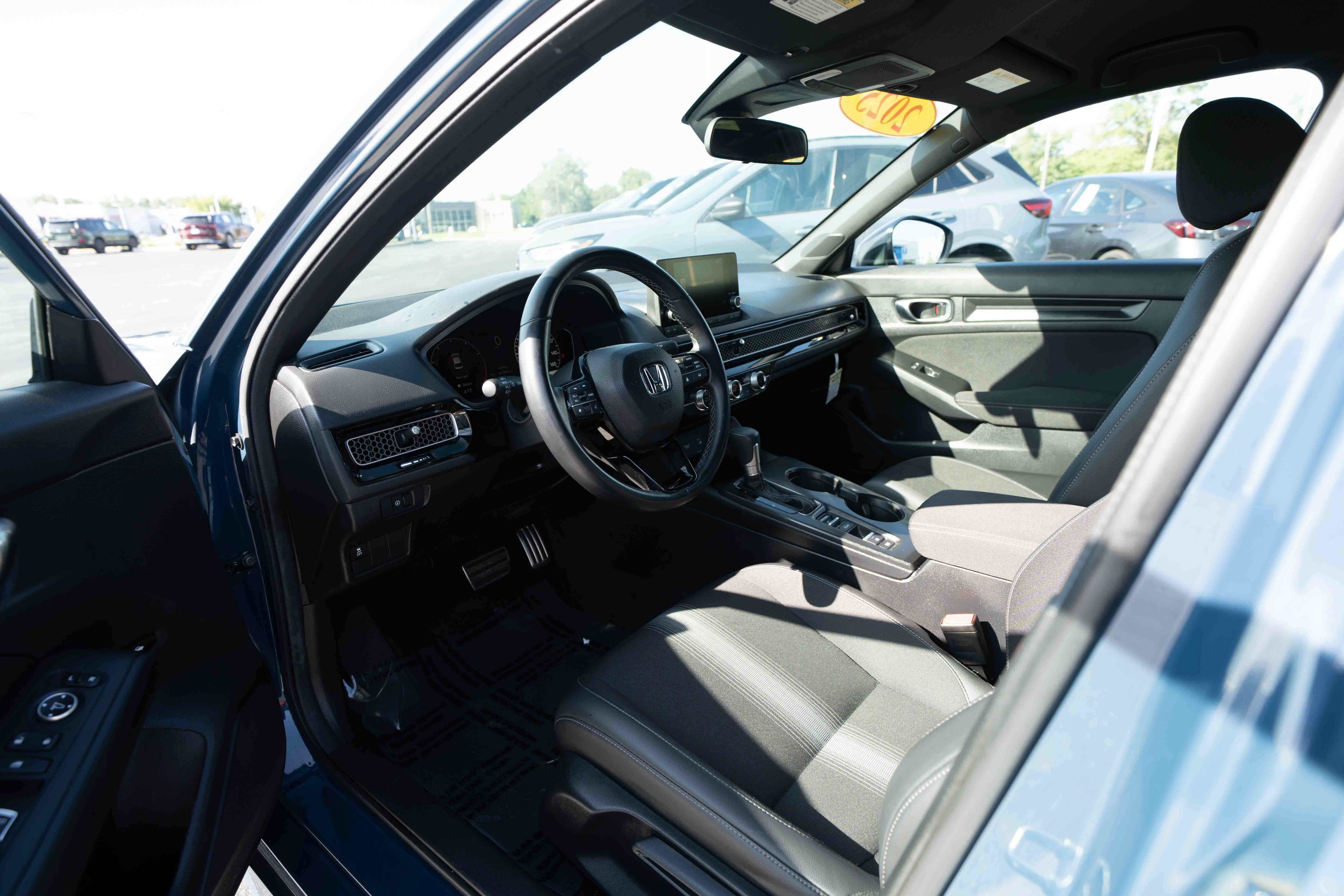 Certified 2025 Honda Civic Sport image 8