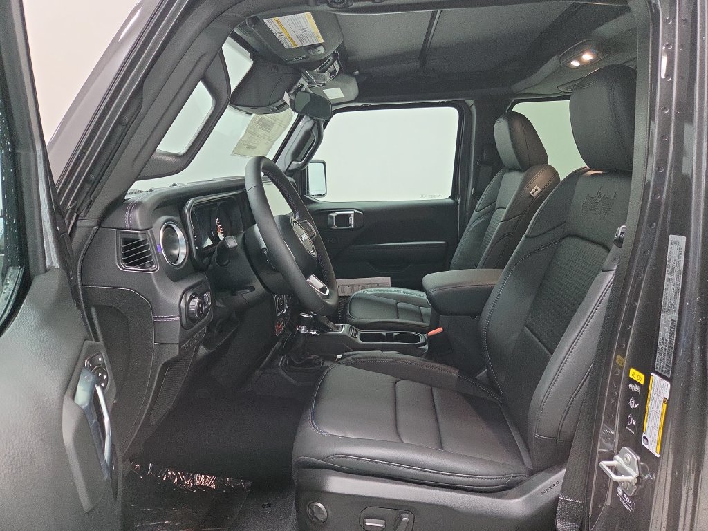 New 2026 Jeep Gladiator Sport AWD/4WD image 21