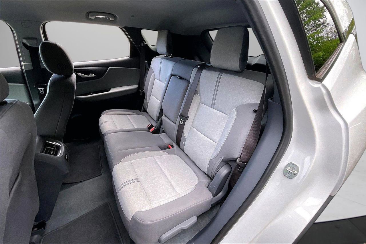 Used 2020 Chevrolet Blazer LT FWD image 22