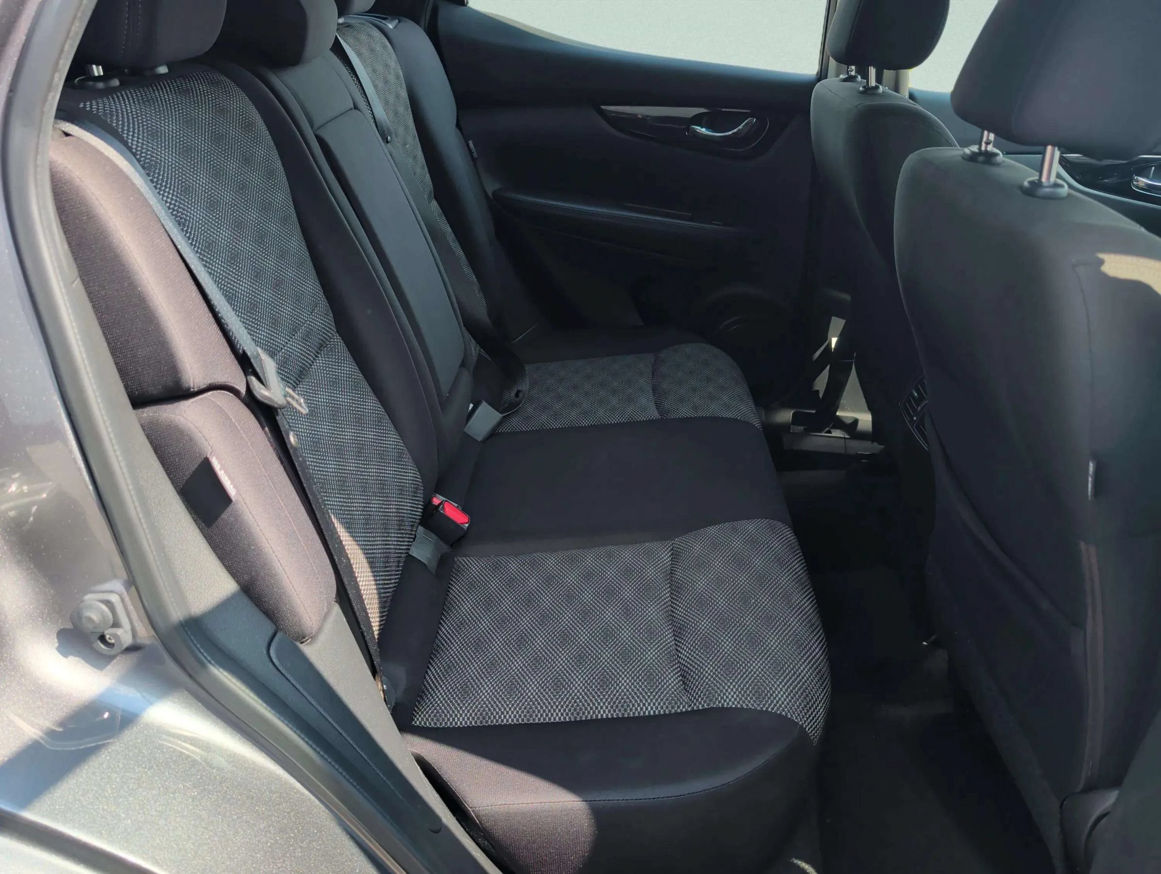 Used 2021 Nissan Rogue Sport SV FWD image 29