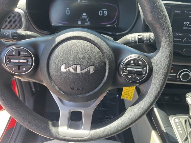 Used 2023 Kia Soul LX w/ LX Technology Package image 19