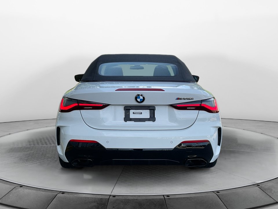 Used 2022 BMW M440i Convertible w/ Premium Package RWD image 6