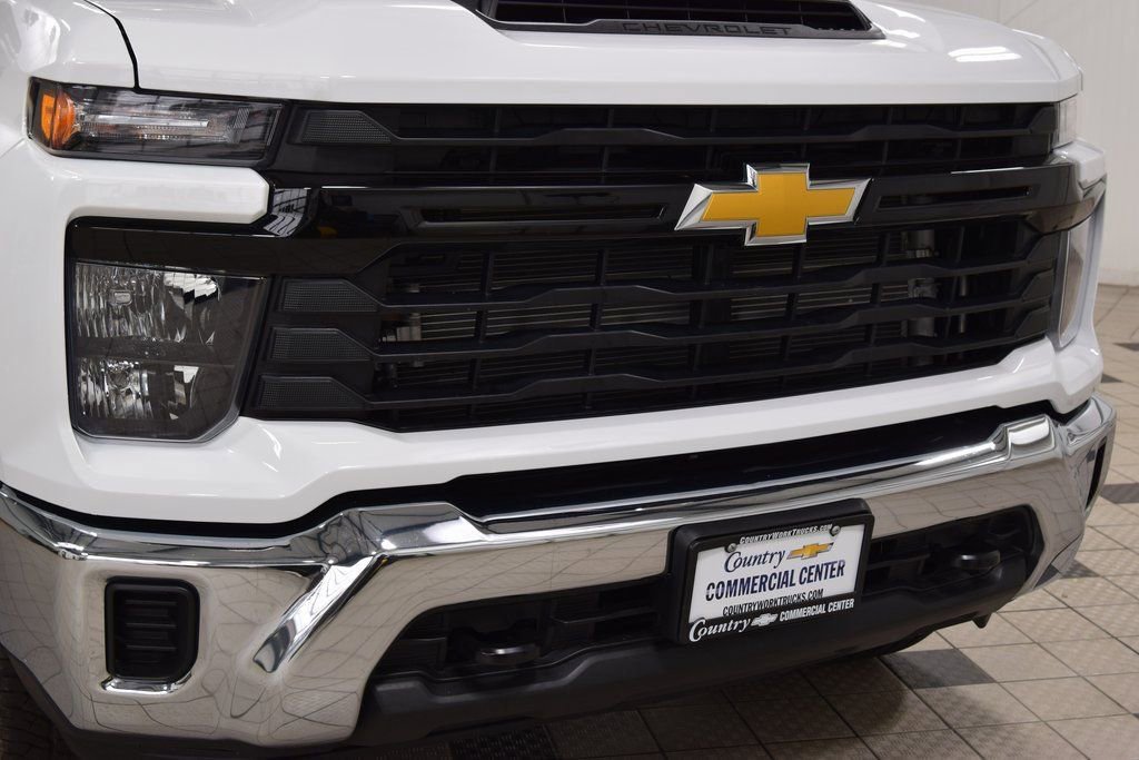Used 2025 Chevrolet Silverado 3500 W/T w/ WT Convenience Package AWD/4WD image 7