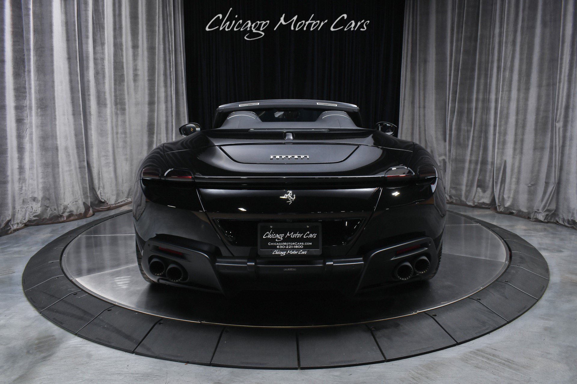 Used 2024 Ferrari Roma Spider RWD image 4
