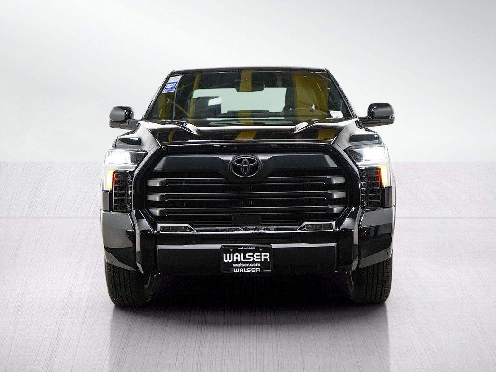 Used 2025 Toyota Tundra Limited AWD/4WD image 11