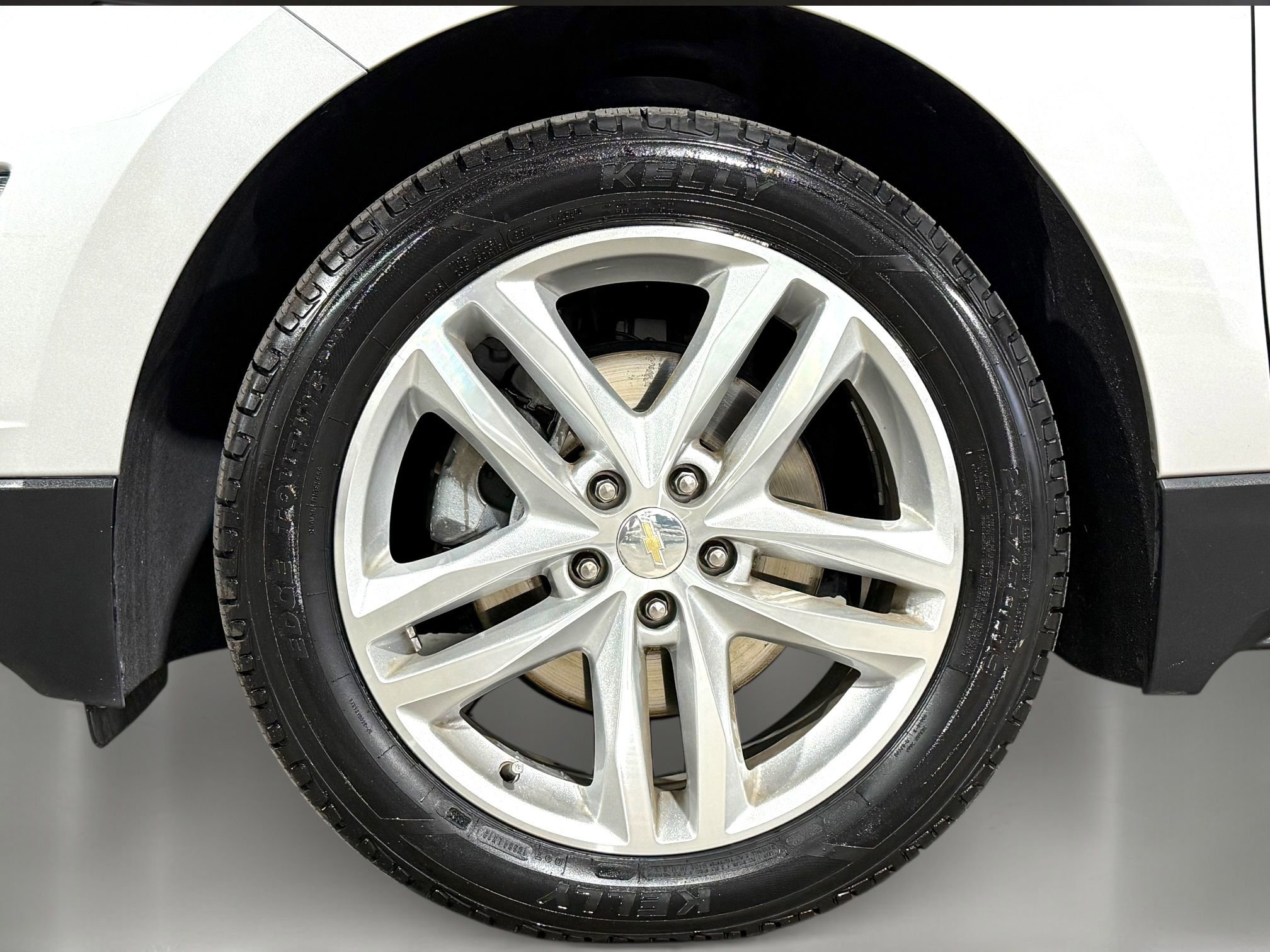 Used 2020 Chevrolet Equinox Premier image 11