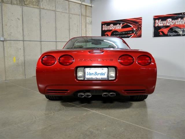 Used 2004 Chevrolet Corvette Coupe w/ Preferred Equipment Group image 6