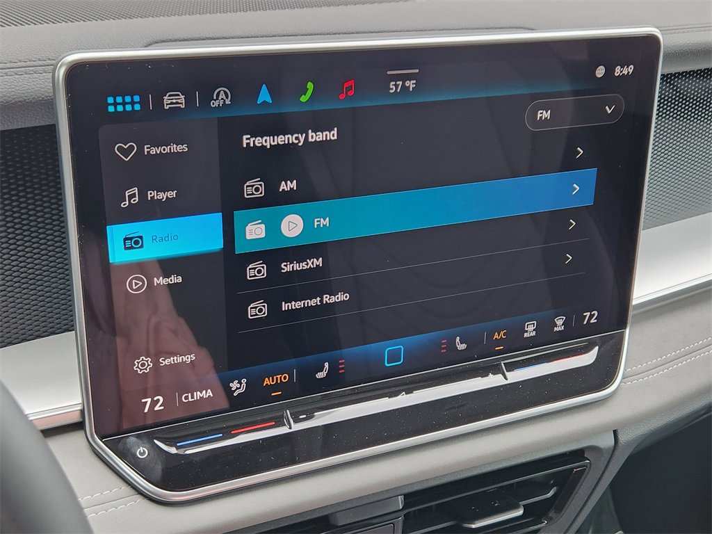 New 2025 Volkswagen Tiguan SE image 10