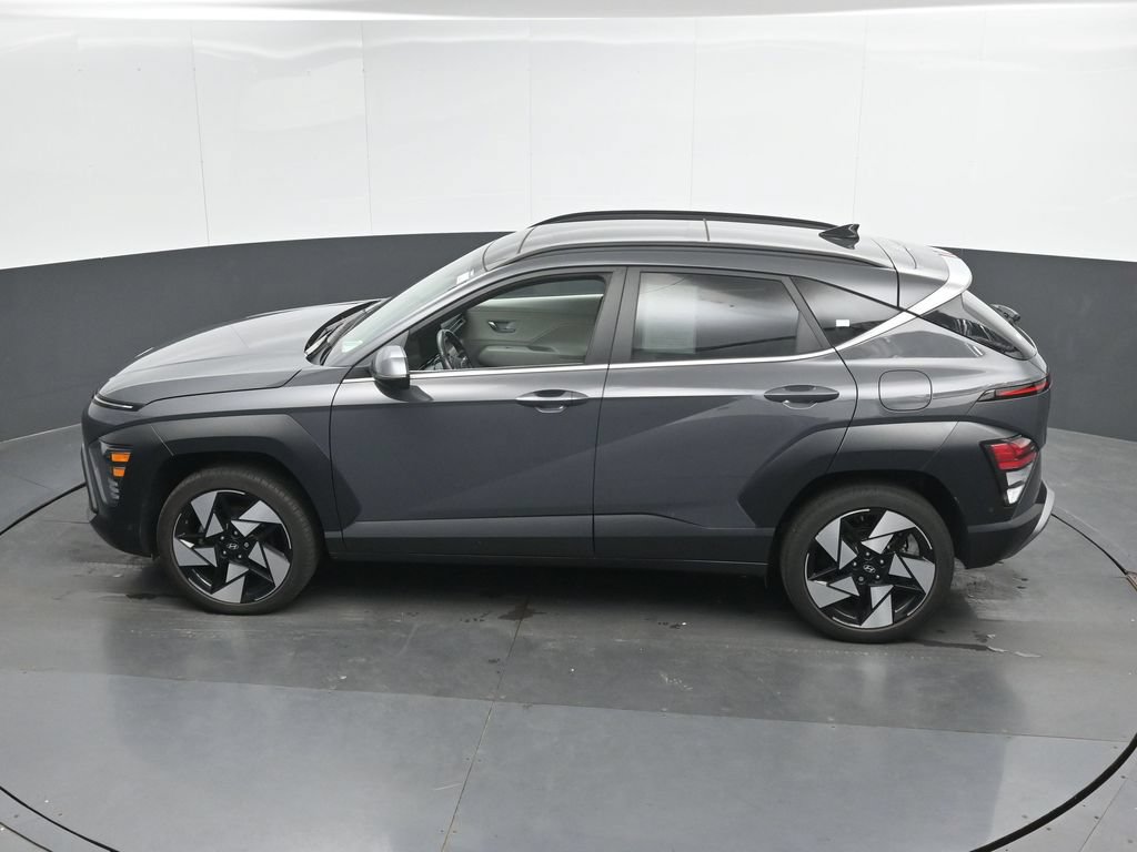 Certified 2025 Hyundai Kona Limited AWD/4WD image 36