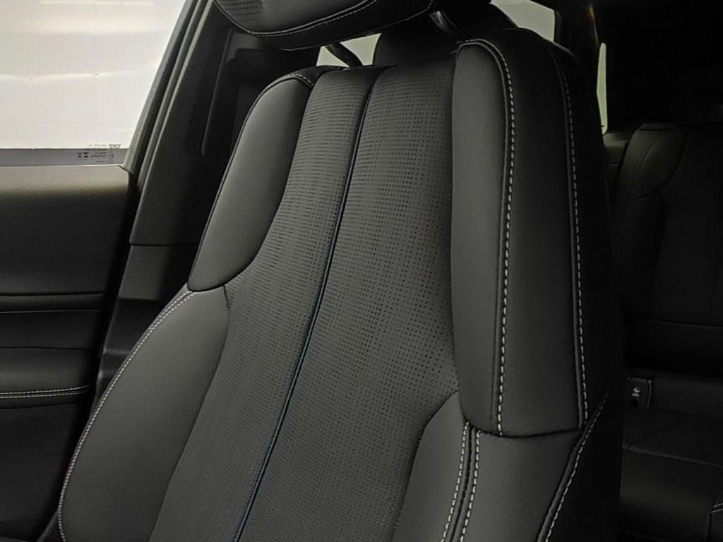 New 2026 Cadillac Lyriq Premium Luxury image 24