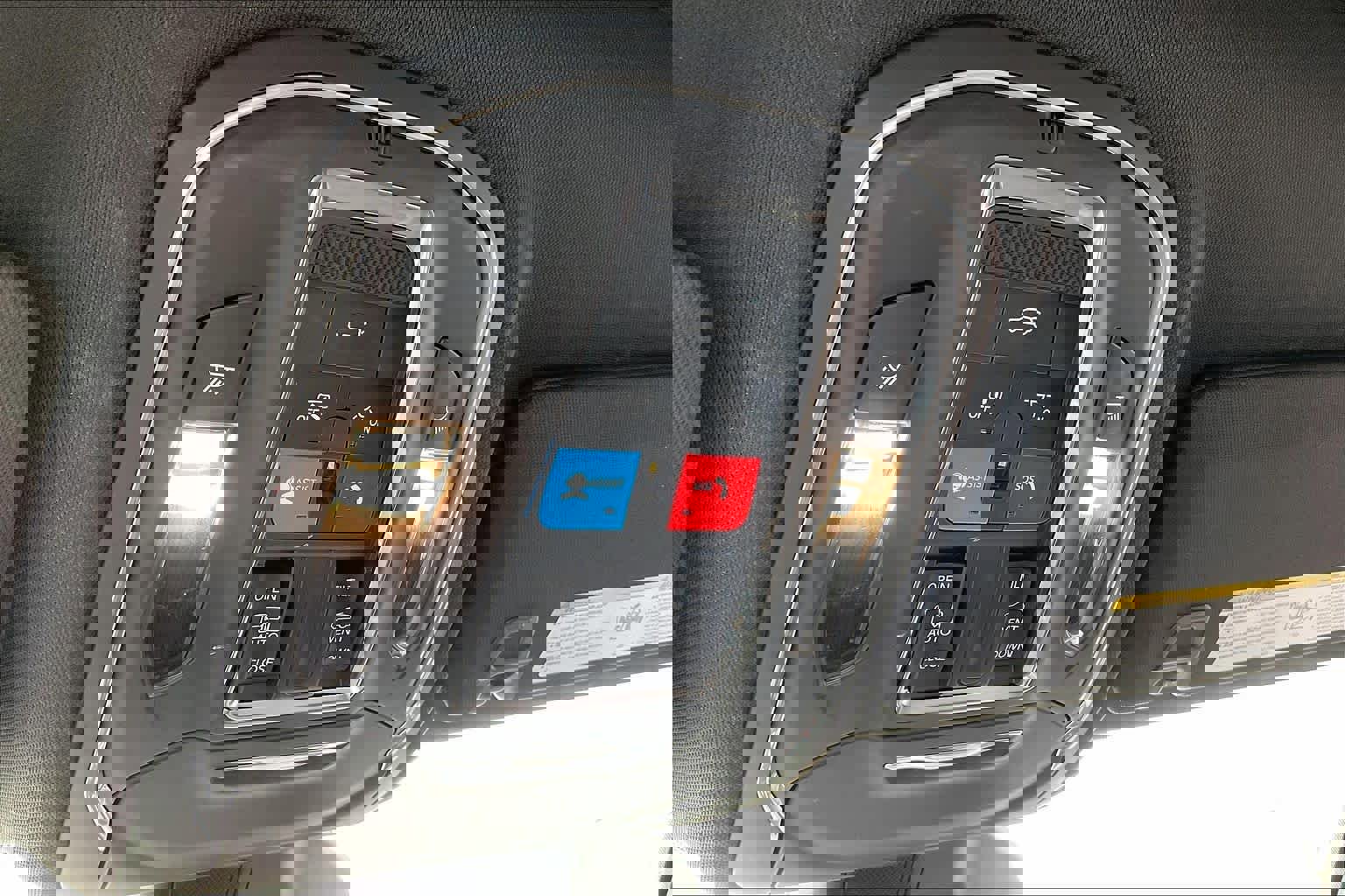 Used 2024 Jeep Grand Cherokee Altitude image 33