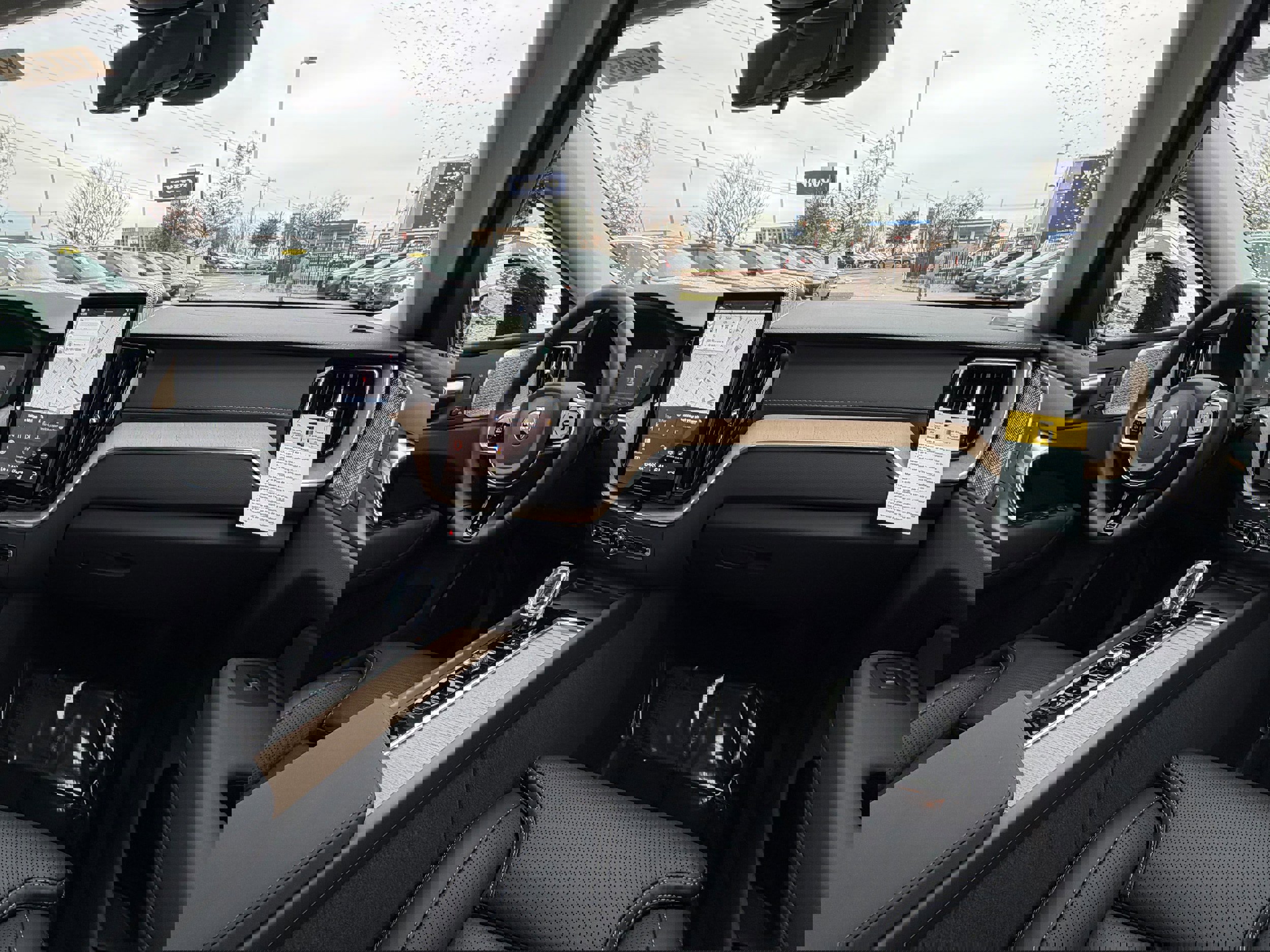 New 2026 Volvo XC60 B5 Ultra w/ Protection Package Premier image 10