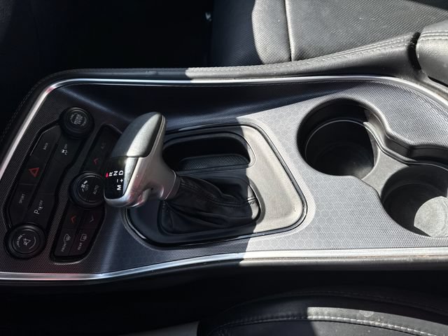 Used 2015 Dodge Challenger SXT Plus RWD image 27