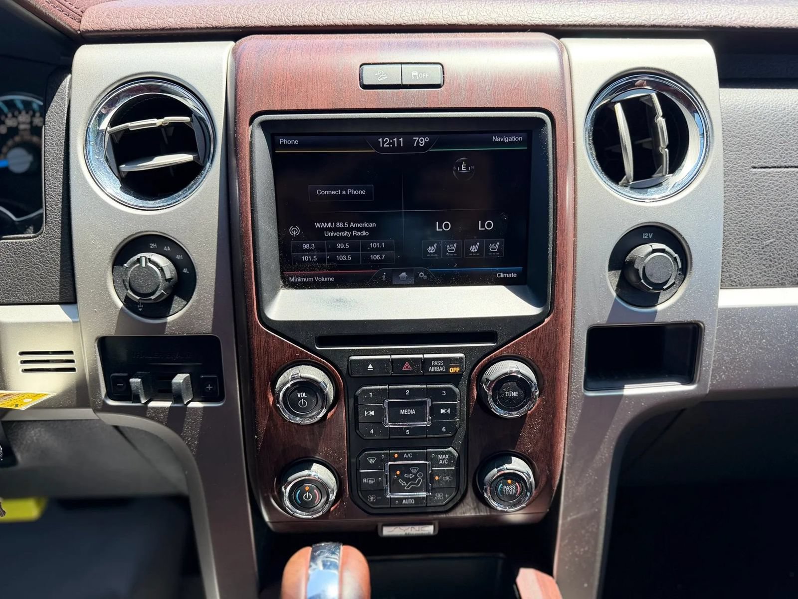 Used 2013 Ford F150 King Ranch w/ King Ranch Luxury Pkg AWD/4WD image 14