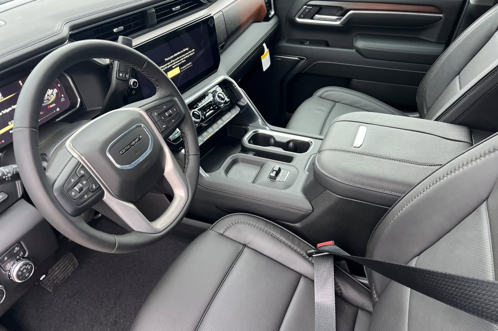 New 2026 GMC Sierra 2500 Denali w/ Denali Reserve Package image 7