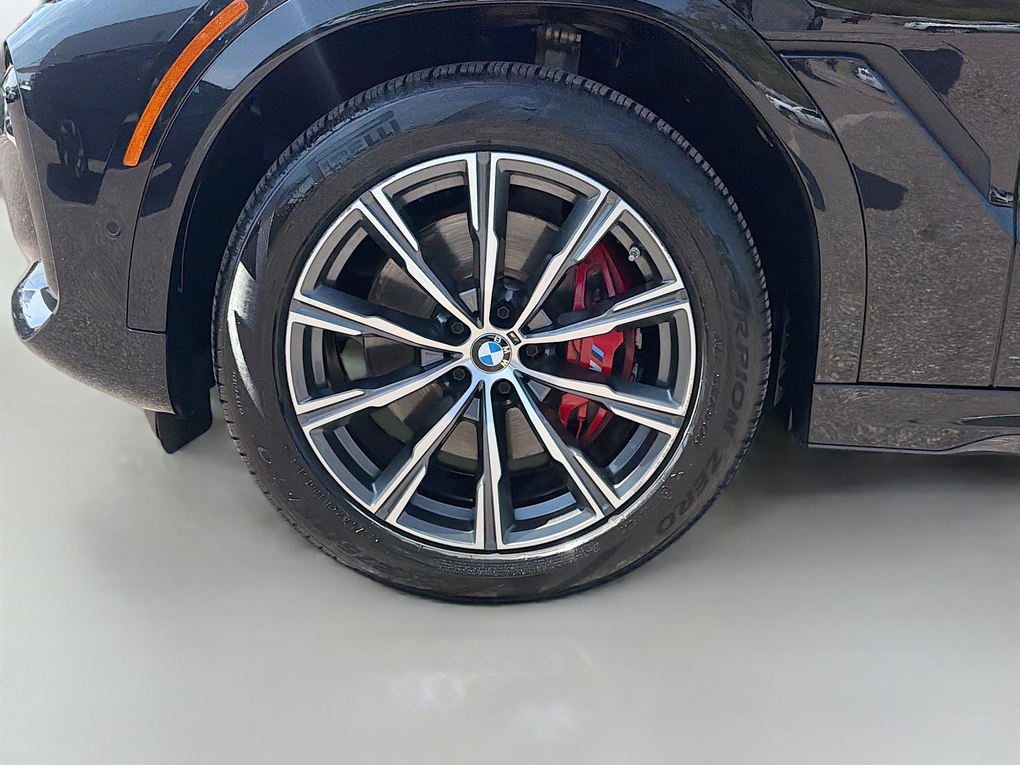 Used 2023 BMW X6 xDrive40i w/ M Sport Package image 41