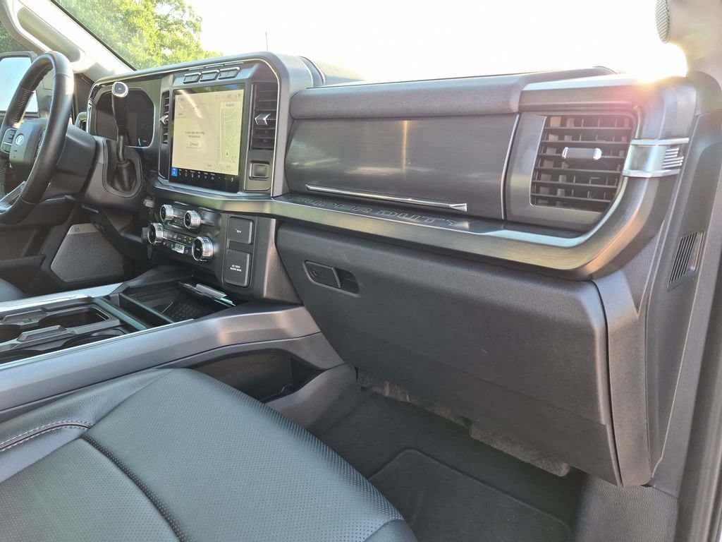 Used 2024 Ford F250 Lariat w/ Sport Appearance Package AWD/4WD image 39