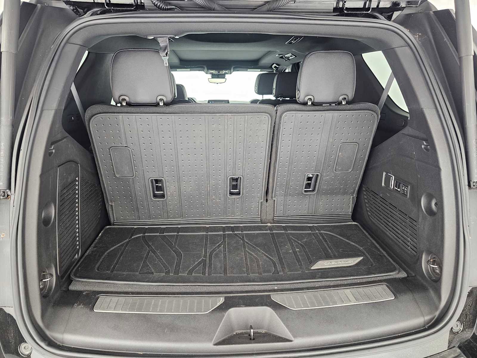 Used 2023 Chevrolet Tahoe Premier w/ Premium Package 2 image 15