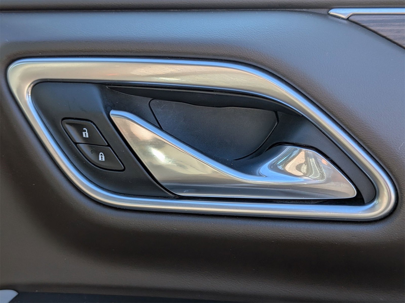 Used 2021 Chevrolet Tahoe LT w/ LT Signature Package image 37