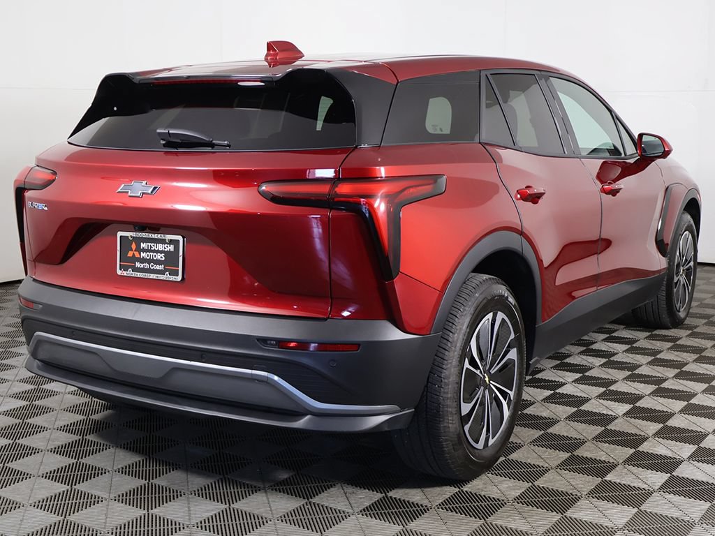 Used 2025 Chevrolet Blazer EV LT FWD image 9