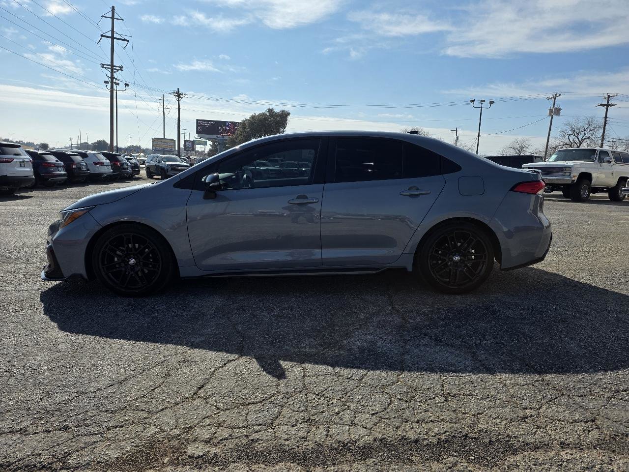 Used 2022 Toyota Corolla SE image 4