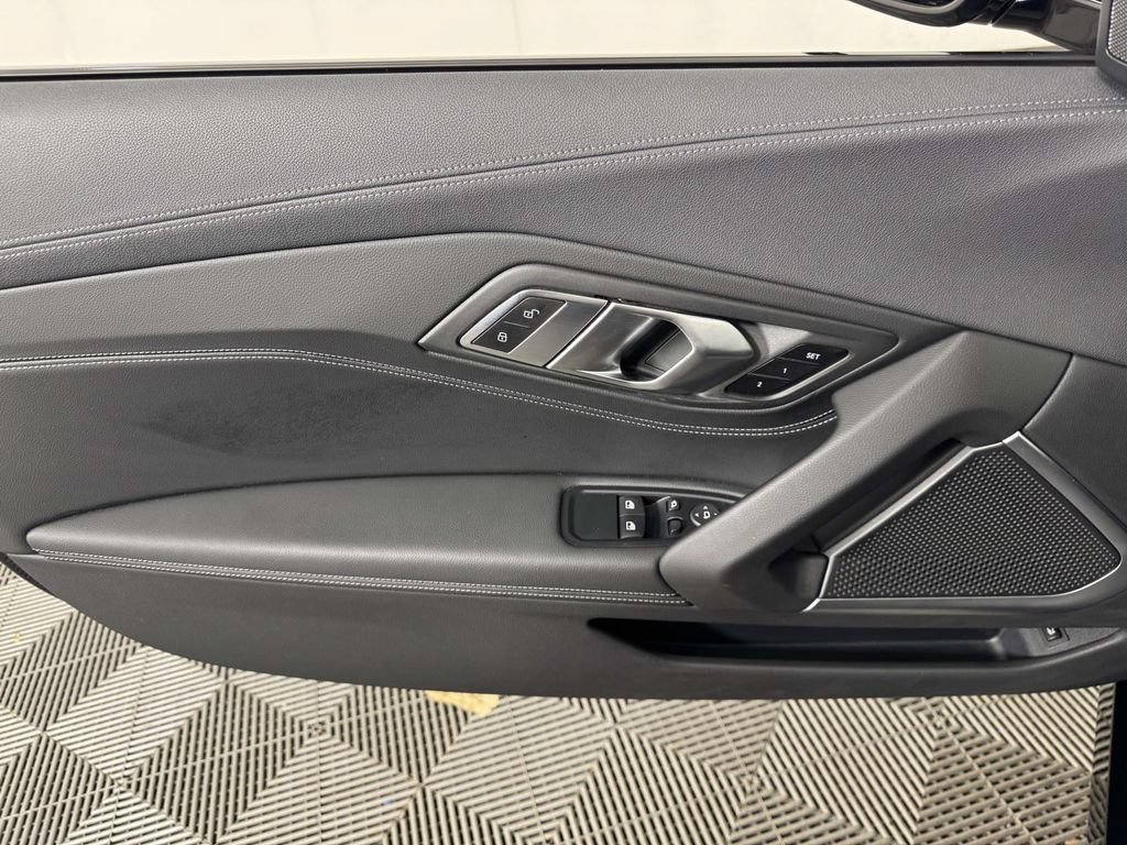 Used 2025 BMW Z4 M40i w/ Edition RWD image 17