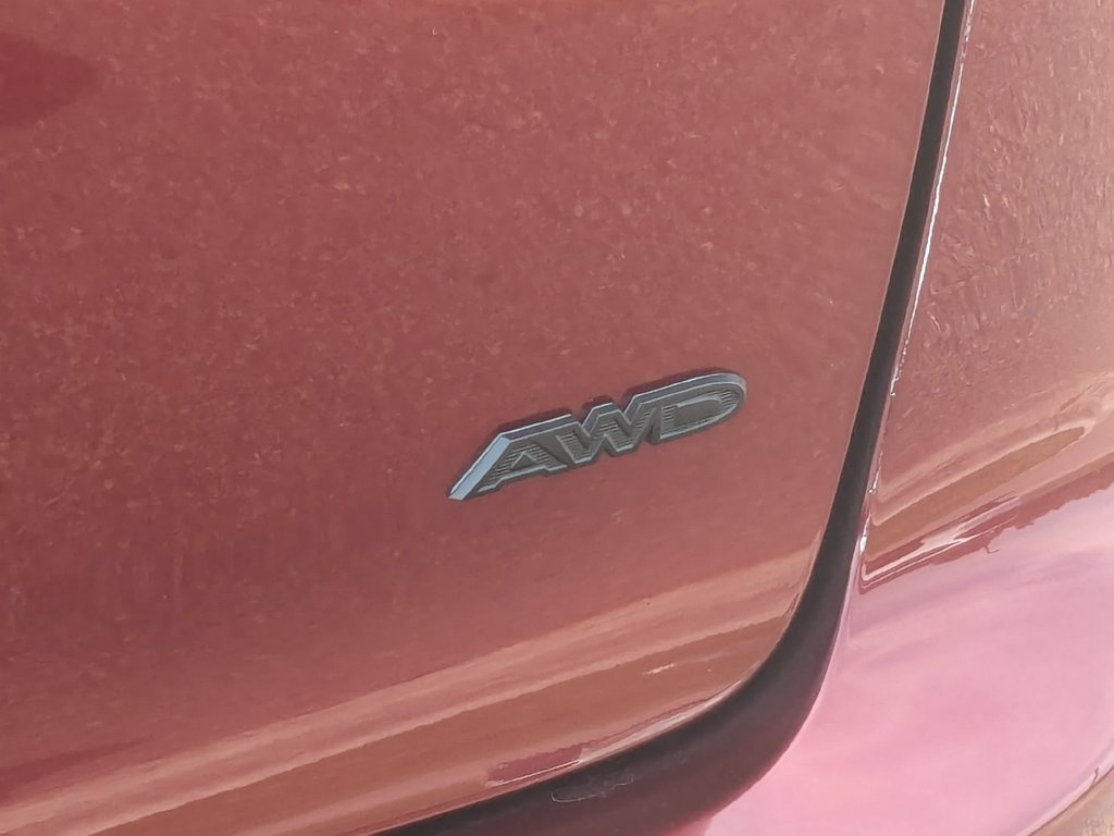 Used 2023 Chrysler Pacifica Touring-L w/ S Appearance Package AWD/4WD image 12