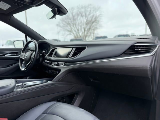 Used 2024 Buick Enclave Premium image 17