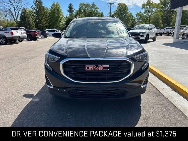 Used 2020 GMC Terrain SLE w/ Driver Convenience Package FWD image 3