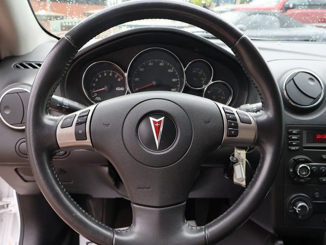 Used 2009 Pontiac G6 GXP w/ Sun And Sound Plus Package FWD image 28