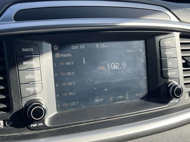 Used 2019 Kia Sorento LX image 29