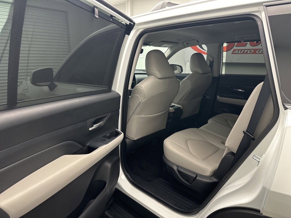 Used 2024 Toyota Grand Highlander XLE image 6