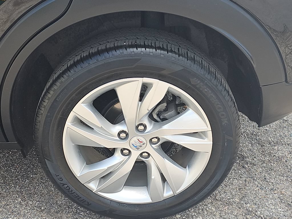 Certified 2025 Buick Encore GX Preferred AWD/4WD image 37