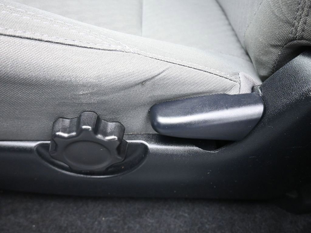 Used 2020 Toyota Tacoma SR w/ SR Convenience Package RWD image 12