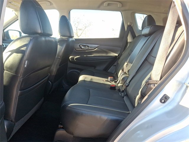 Used 2014 Nissan Rogue SL image 10