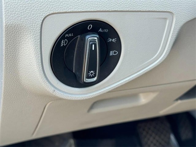 Used 2018 Volkswagen Atlas SE image 17