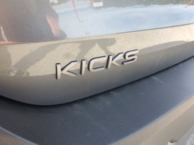 New 2026 Nissan Kicks SR FWD image 9
