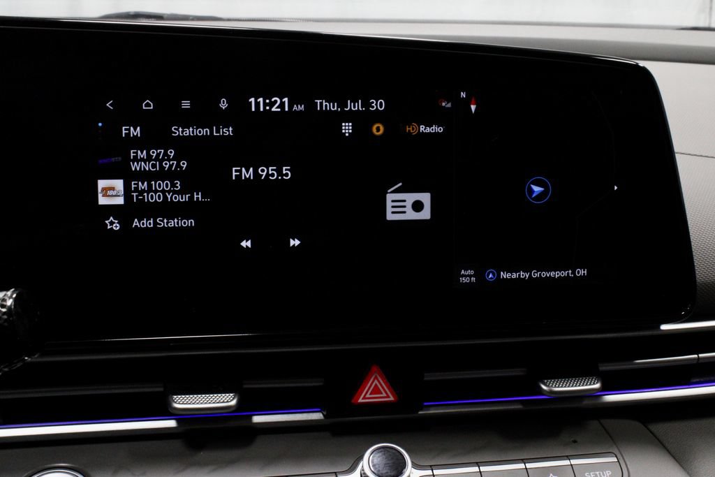 Used 2024 Hyundai Elantra SEL w/ Convenience Package FWD image 4