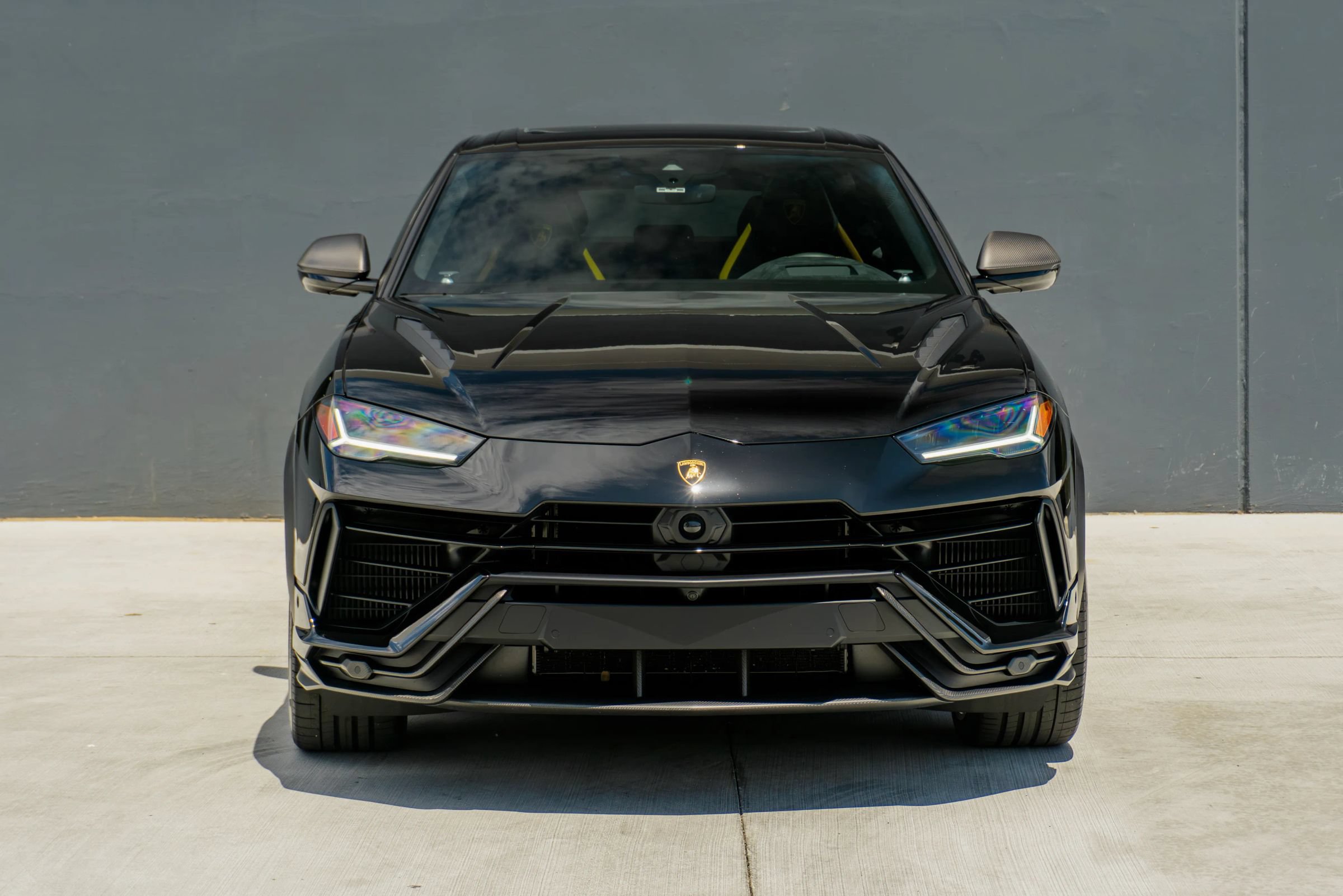 Used 2024 Lamborghini Urus Performante AWD/4WD image 4